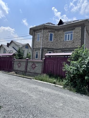 продаю дом гоин: Үй, 220 кв. м, 5 бөлмө, Риелтор, ПСО (өз алдынча бүтүрүү)