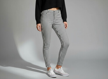 plisowane szerokie spodnie: Material trousers for women, size S