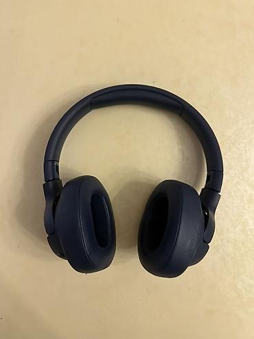 minifit pod: JBL simsiz qulaqüstü qulaqlıq. Tünd göy rəngdə, qapalı tipli over-ear — 1