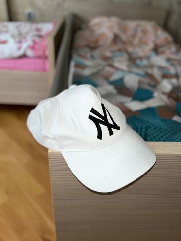 спортивные костюмы в баку: 7 manat, Classic NewYorker kepkasi, Ideal vəziyyətdə