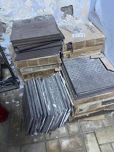 türk: Qəhvəyi rəngli döşəmə plitələri - Material: keramik/porcelan tipli — 1