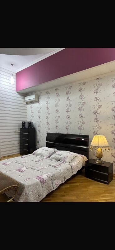 Yataq otağı dəstləri: İkinəfərlik çarpayı, 2 tumba, Komod, Termo, İtaliya, İşlənmiş -da lalafo.az — 3 Yataq otağı dəstləri: İkinəfərlik çarpayı, 2 tumba, Komod, Termo, İtaliya, İşlənmiş — 3