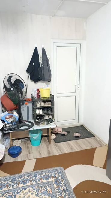 сдаются квартира без хозяина: 1 бөлмө, 13 кв. м, Жатакана жана мейманкана түрүндө, 1 кабат