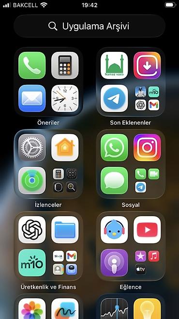 Apple iPhone: IPhone SE 2020, 128 GB, Qırmızı, Simsiz şarj — 12