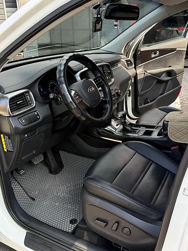 Kia: Kia Sorento: 2018 г., Кроссовер — 17