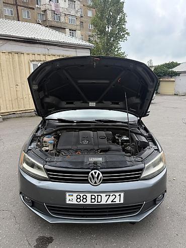 bmv satisi: Volkswagen Jetta: 2.5 l | Sedan — 2