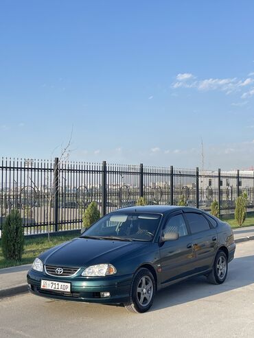 токмок шина: Toyota Avensis: 2001 г., 1.8 л, Механика, Бензин, Седан