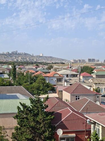 Uzunmüddətli kirayə mənzillər: Bakı, 3 otaqlı, Köhnə tikili, m. Həzi Aslanov, 82 kv. m