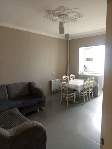 Sumqayıt, 3 otaqlı, Köhnə tikili, 42 kv. m