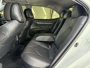 highlander 2: Toyota Camry: 2020 г., 0.5 л, Автомат, Гибрид — 6