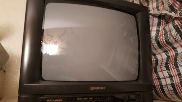 Телевизоры: Продаю рабочий телевизор Sharp 500 сомов
