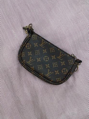 bts canta: Louis Vuitton Monogram mini çanta/klaç - Klassik Monogram kanvas — 2