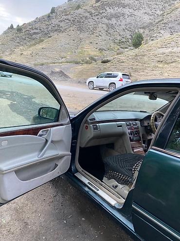 windom mcv30: Mercedes-Benz E-Class: 2001 г., 2.6 л, Автомат, Газ, Седан — 4