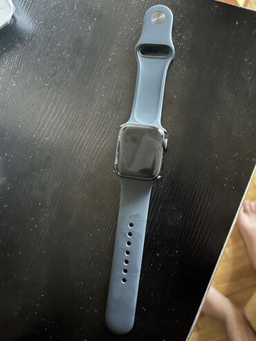 Smart saatlar: Apple watch 6s 40mm orginal 360manata ustunde beraz cızıq var