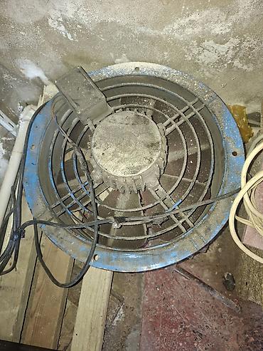 aspirator ikinci el: Sənaye tipli çıxarıcı ventilyator - Dairəvi flanşlı korpus — 1