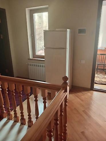 Parket: Kiraye ev verilir Gullu Baga yaxin Turizm Kollecinin yani telebe — 12