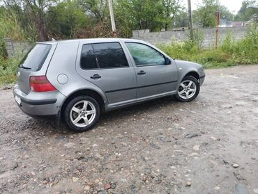 Volkswagen: Volkswagen Golf: 1998 г., 1.6 л, Механика, Бензин, Хэтчбэк