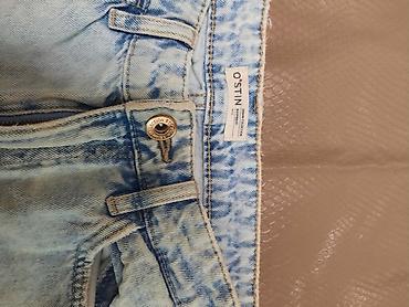 Брюки: Джинсы, штаны под кожу, рубашка. каждая вещь по 400с. состояние — 2