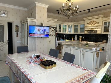 Divan və kreslo dəstləri: Klassik divan, Divan, Bazasız, Açılmayan — 12