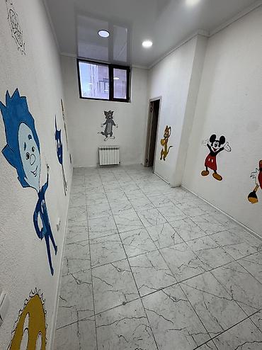 Аренда помещений свободного назначения: Сдаётся в долгосрочную аренду коммерческое помещение, в жилом — 11