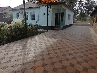 Продаётся компактный жилой дом с огороженным участком. 10.11 соток at lalafo.kg Продаётся компактный жилой дом с огороженным участком. 10.11 соток
