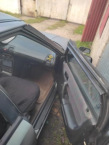Mazda: Mazda 323: 1994 г., Механика, Бензин — 7