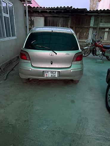 Toyota: Toyota Vitz: 2002 г., 1.3 л, Автомат, Бензин — 4