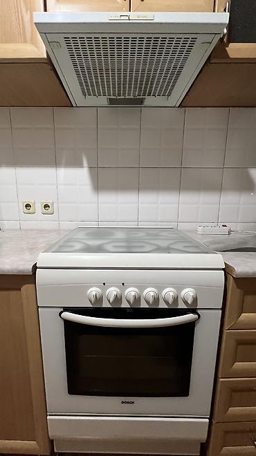 Кухонные гарнитуры: Кухонный гарнитур — 10