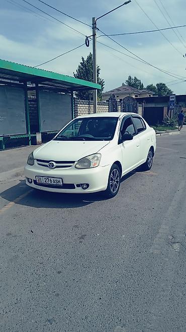 carina e: Toyota Echo: 2001 г., 1.5 л, Автомат, Бензин, Седан — 1