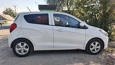 honda inside: Chevrolet Spark: 2018 г., 1 л, Автомат, Бензин, Хэтчбэк — 7