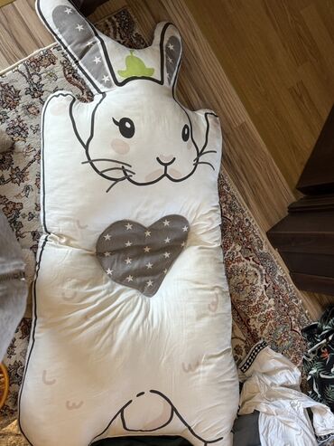 uşaq kiravat: Uşaq üçün yumşaq döşək və bouncer kreslo dəsti.kolyaskalarçün içliklər