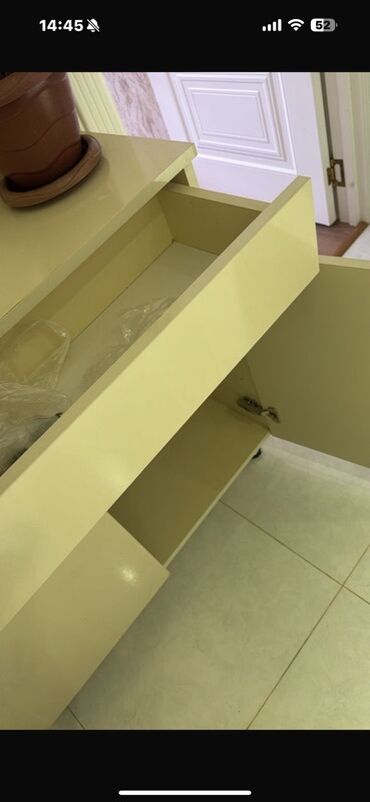 Açılan, 2 qapılı Düz dolab
