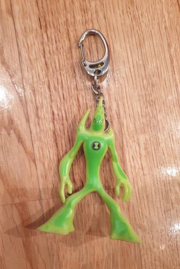 miki maus igracka: Ben 10 original figura - privezak za kljuceve. Veliki kao igracka
