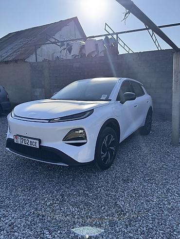 бильярдный в аренду: Changan Q05 AIR 405 запас хода Электромобиль кроссовер, белый цвет — 6