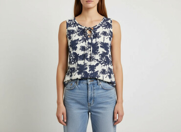 t shirty polaroid: Seven, Women`s top, size XL