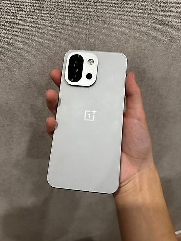 Мобильные телефоны и аксессуары: OnePlus 13T, Б/у, 256 ГБ, цвет - Серебристый, 2 SIM — 3