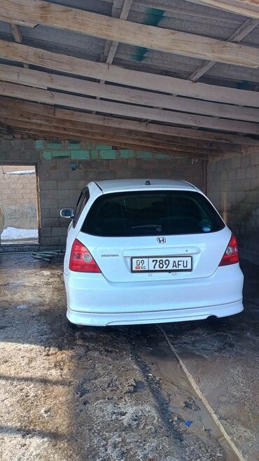 7 места машина: Honda Civic: 2003 г., 1.7 л, Вариатор, Бензин, Хэтчбэк