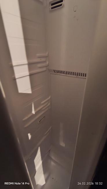 Холодильники: Двухдверный холодильник Side-by-Side, черное стеклянное оформление — 6