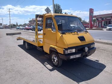 Evakuatorlar: Sarı rəngli evakuator, nəqliyyat vasitələrini daşımaq üçün nəzərdə — 3