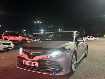 tayota harrier: Toyota Camry: 2018 г., 2.5 л, Автомат, Бензин, Седан