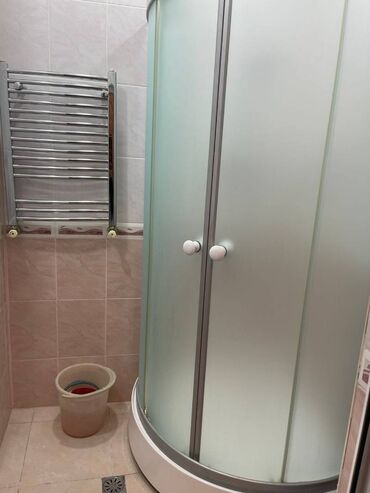 Uzunmüddətli kirayə mənzillər: Nəsimi rayonu Xətai prospekti (Nəsimi bazarı yanı) inşa edilmiş 16 — 8