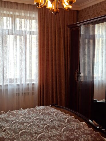 Təmir işləri: Təsviri: Klassik üslubda tam təmirli mənzil interyeri - Geniş dəhliz — 9