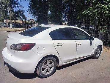 2107 2011: Mazda 3: 2011 г., Седан — 1