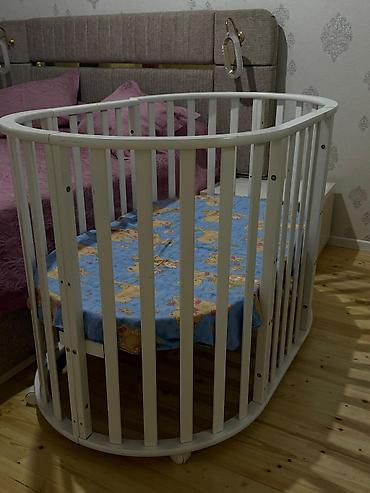 divar yataq: Oğlan və qız üçün, İşlənmiş, Yumru, Beşik, Dəstsiz, Matras ilə, Yellənmə mexanizmsiz — 7