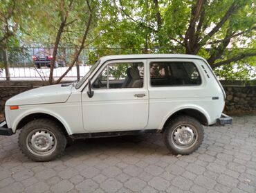 нива раздатка: ВАЗ (ЛАДА) 4x4 Niva: 1981 г., 1.6 л, Механика, Бензин, Жол тандабас