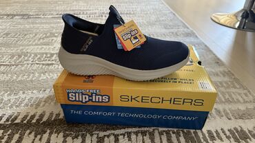 обувь женская большие размеры: Мужские кроссовки, 40, Skechers, Новый, цвет - Синий, Самовывоз