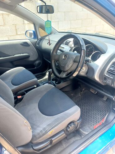 авто с последующим выкупом бишкек фит: Honda Fit: 2003 г., 1.3 л, Автоматтык, Бензин, Седан