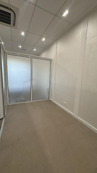 фотостудия в аренду: Сдаю Separate room: Для бровиста, Для визажиста, Для лешмейкера, 20 м², В бизнес центре — 1