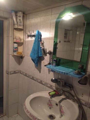 Həyət evləri və villaların satışı: 3 otaqlı, 65 kv. m, Orta təmir — 21