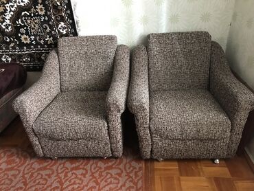 мягкую мебель: Классическое кресло, Для зала, Б/у